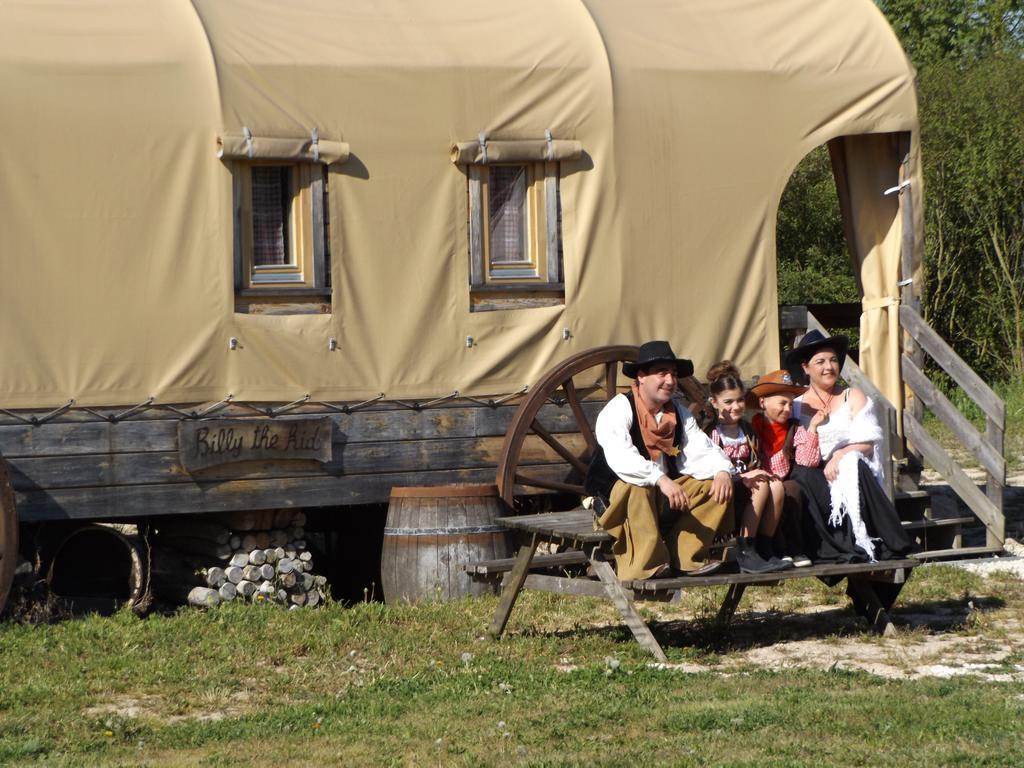 Western City Troyes Barberey-Saint-Sulpice Luaran gambar