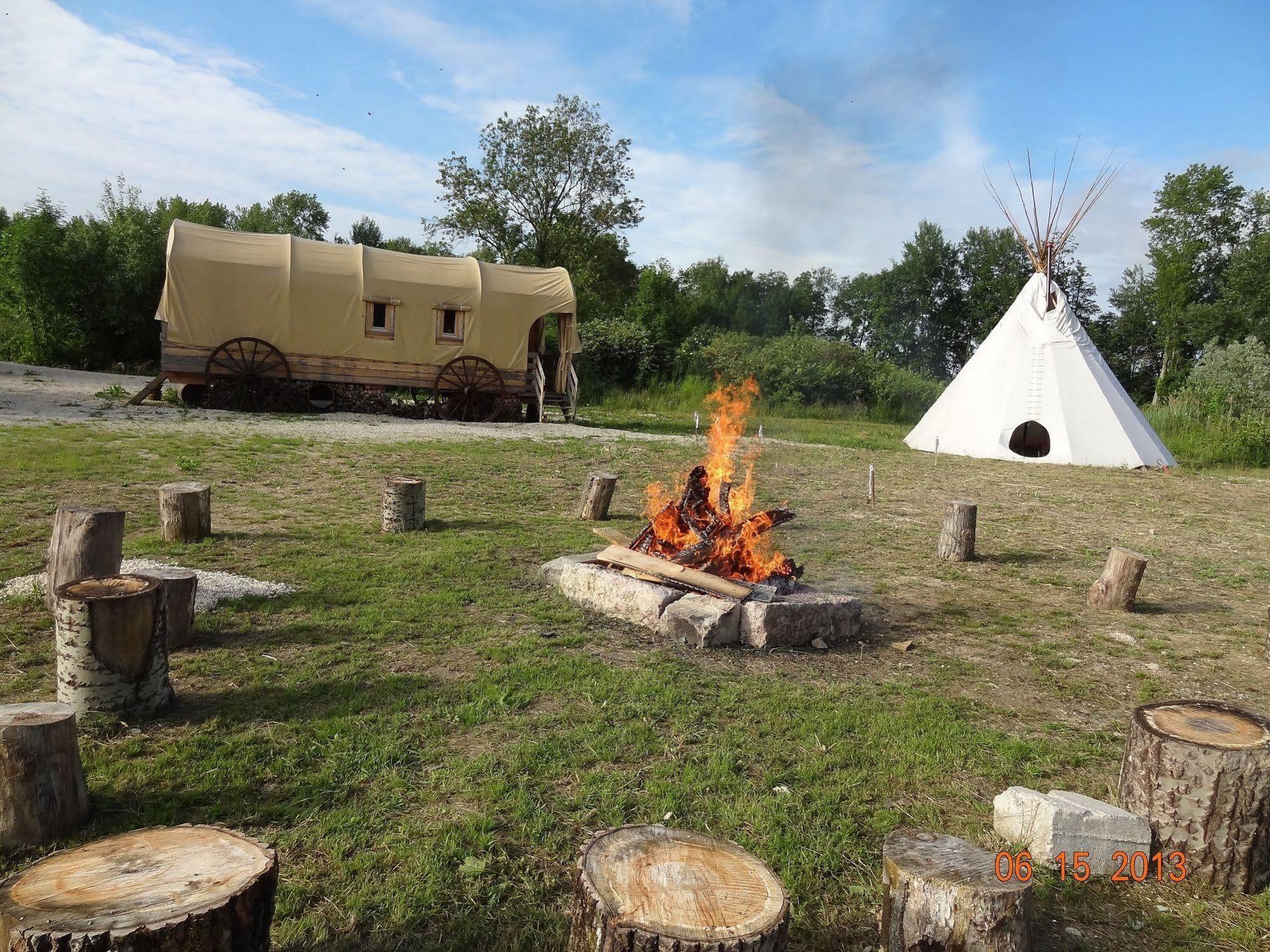 Western City Troyes Barberey-Saint-Sulpice Luaran gambar