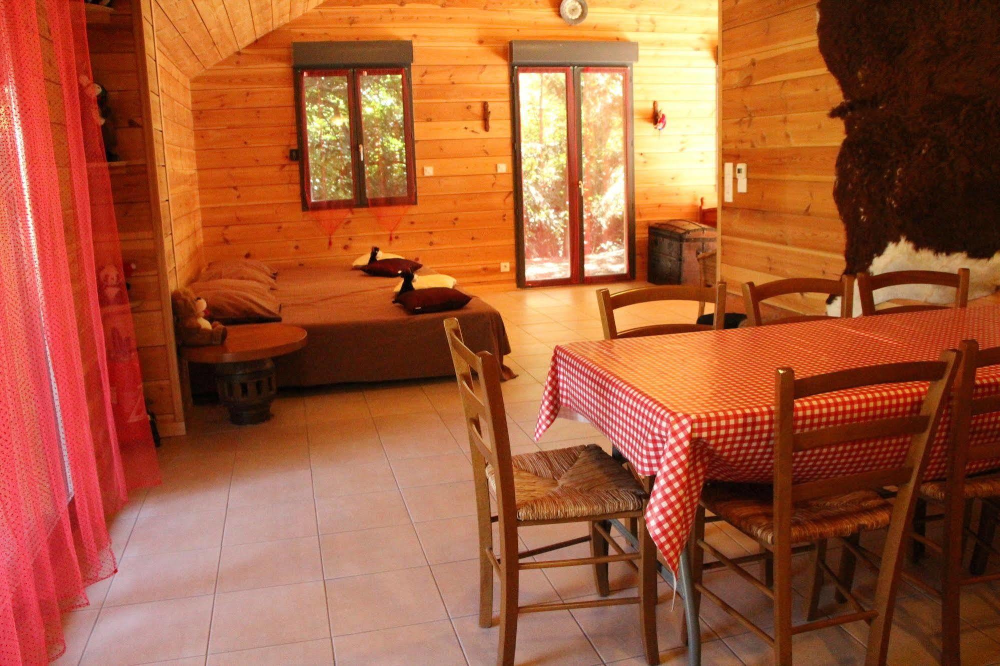 Western City Troyes Barberey-Saint-Sulpice Luaran gambar